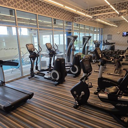 Aloft Buffalo Airport Чийктоуага Екстериор снимка
