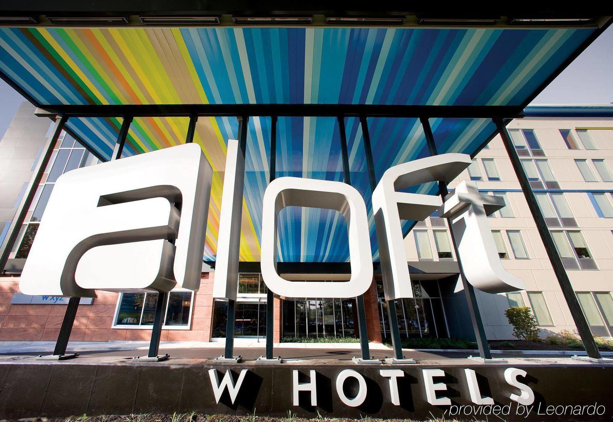Aloft Buffalo Airport Чийктоуага Екстериор снимка